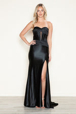 This dress features a strapless sweetheart neckline with a bodice detailed with corset boning and an illusion keyhole and pleating. The fitted silhouette is paired with a slit. This dress is unique and could be just the vibe for your next prom or formal event!

PY 9574