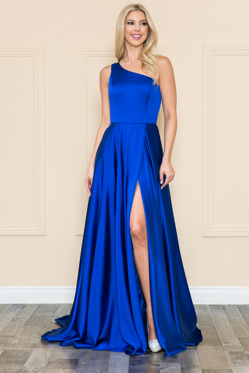 This vibrant one-shoulder dress features a high slit and back zipper closure. The flowy skirt creates an A-line silhouette and the slit allows for movement. Style this dress to make it your own at your next prom or formal event!


PY 8912